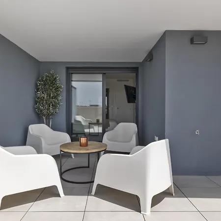 Casa Luxe Oasis With Sea View Apartment *